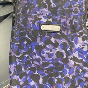 Baggallini Blue and Black Patterned Bag